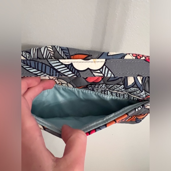 VERA BRADLEY Floral Crossbody Purse - Picture 6 of 10